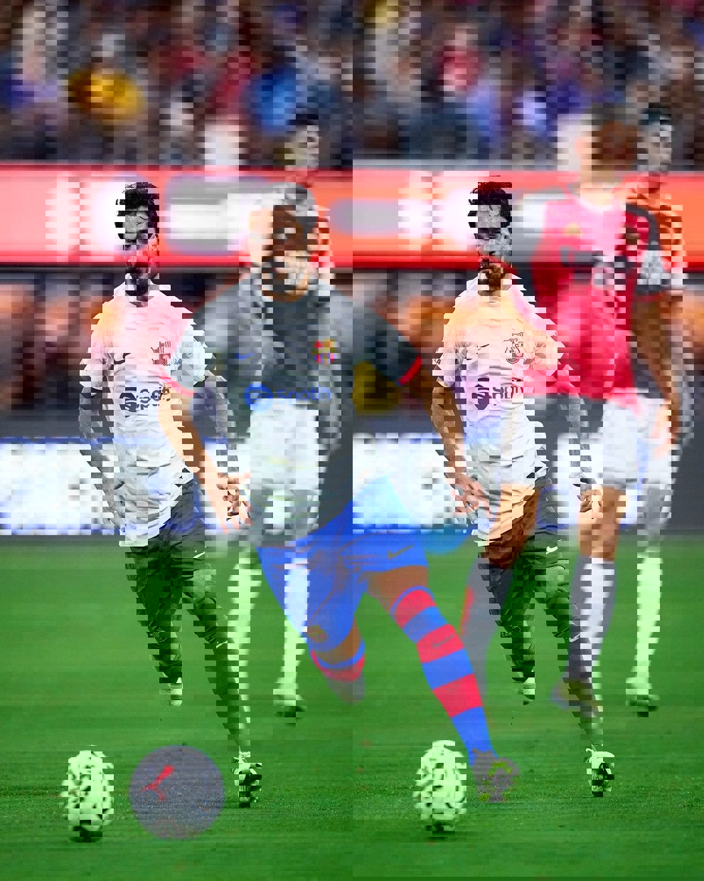 1902370