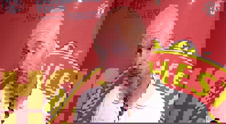 1902354