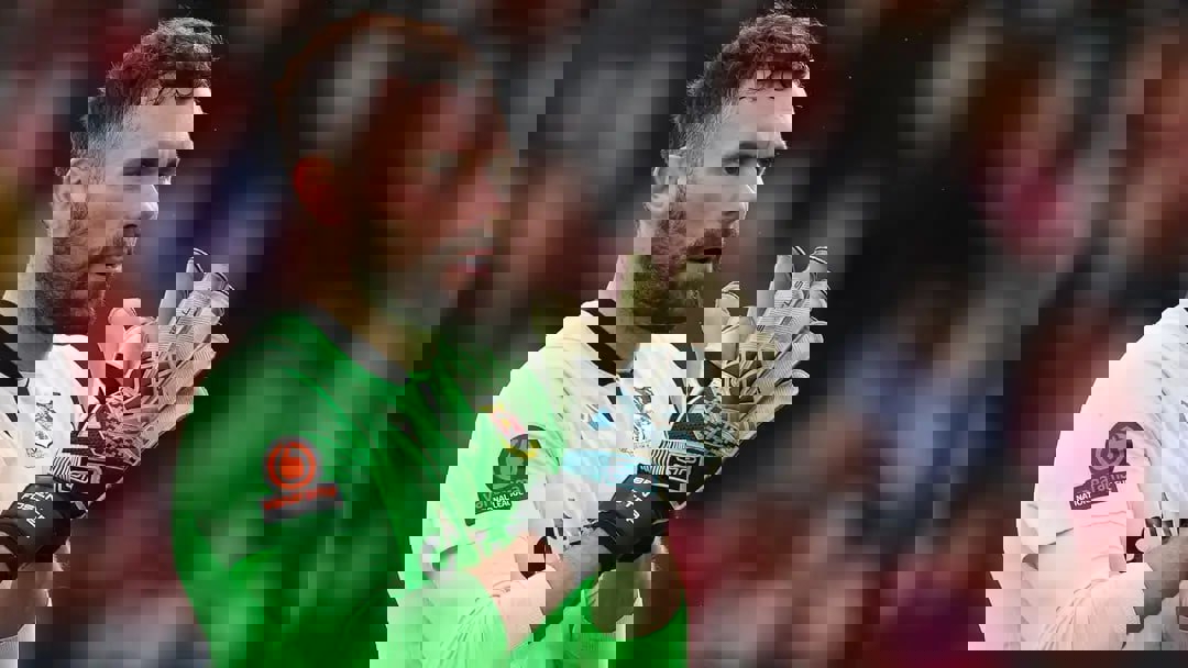 1902590