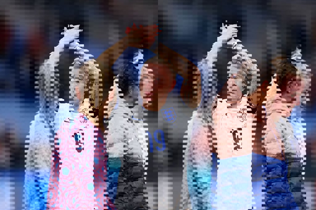 1902632