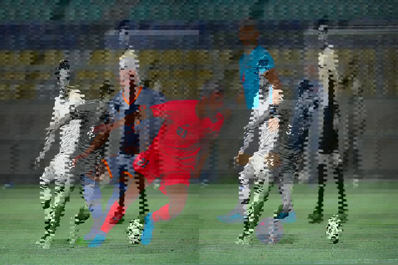 1903135