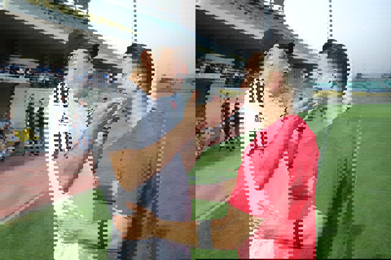 1903221