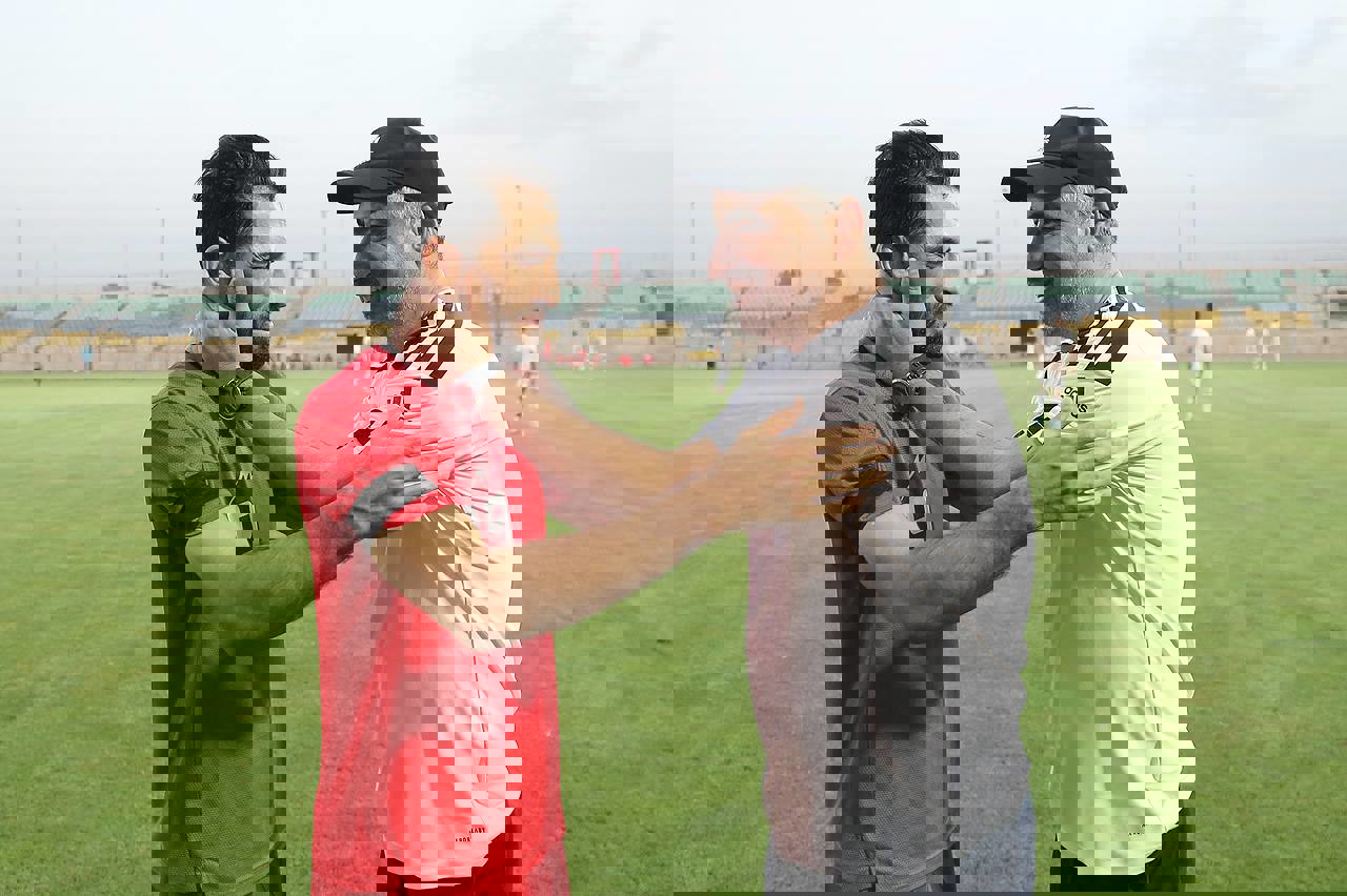 1903223
