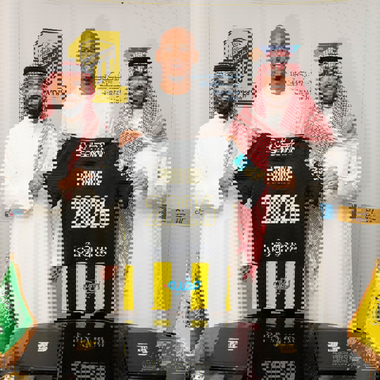 1903860
