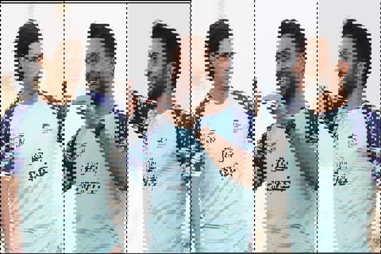 1903606