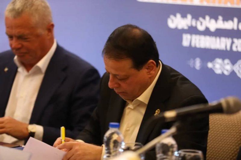 مدعی لیگ چگونه خرج خود را کم می‌کند؟/ نیاز به جادوگری ساکت در 72 ساعت!