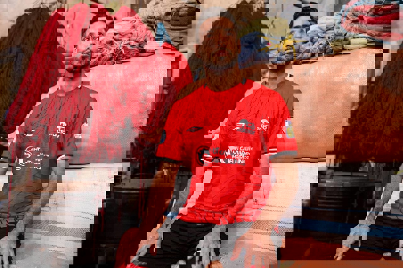 1903778