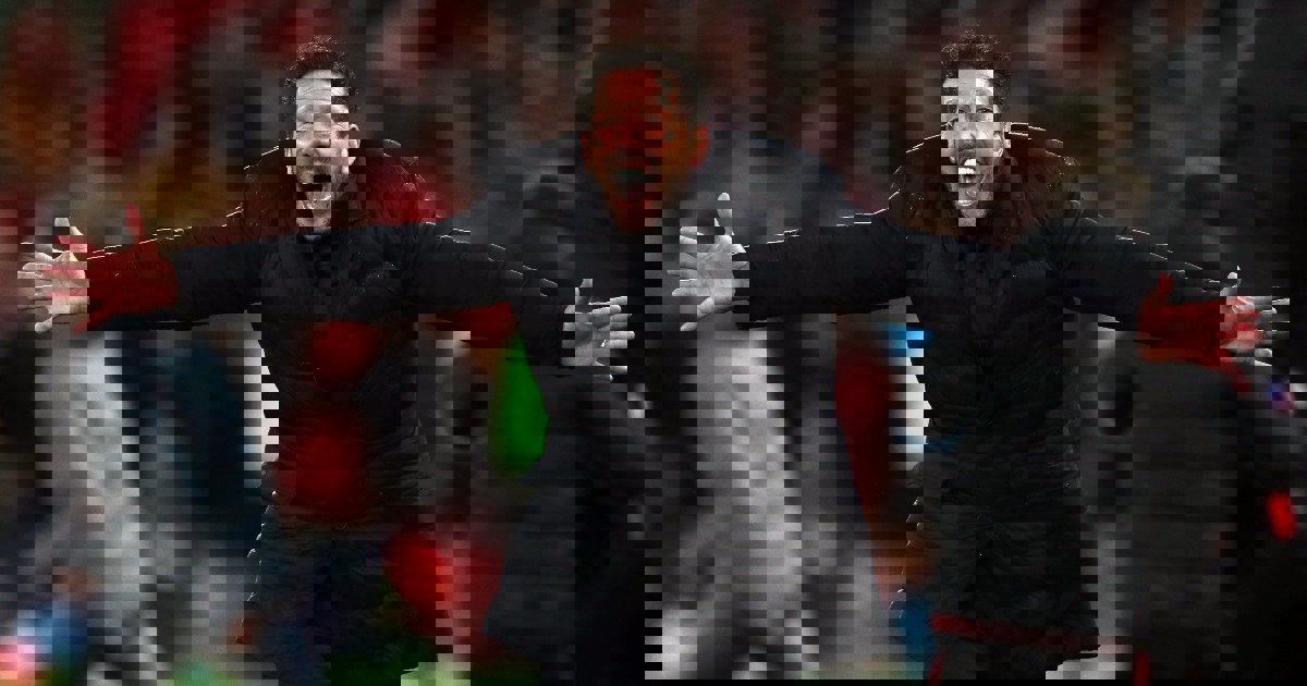 1903906
