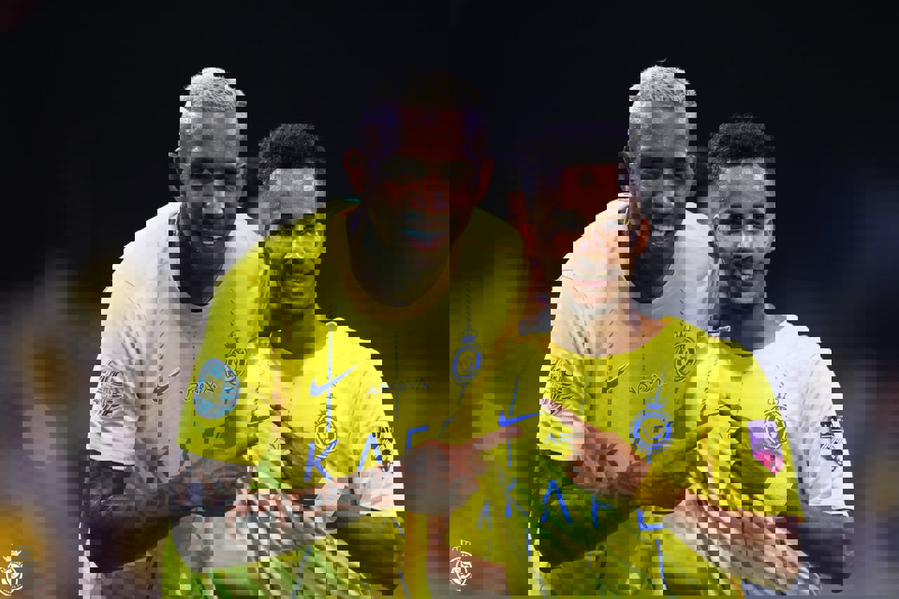 1903875
