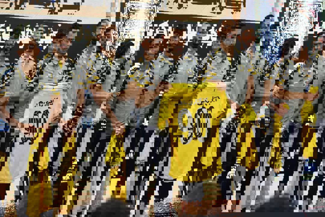 1904078