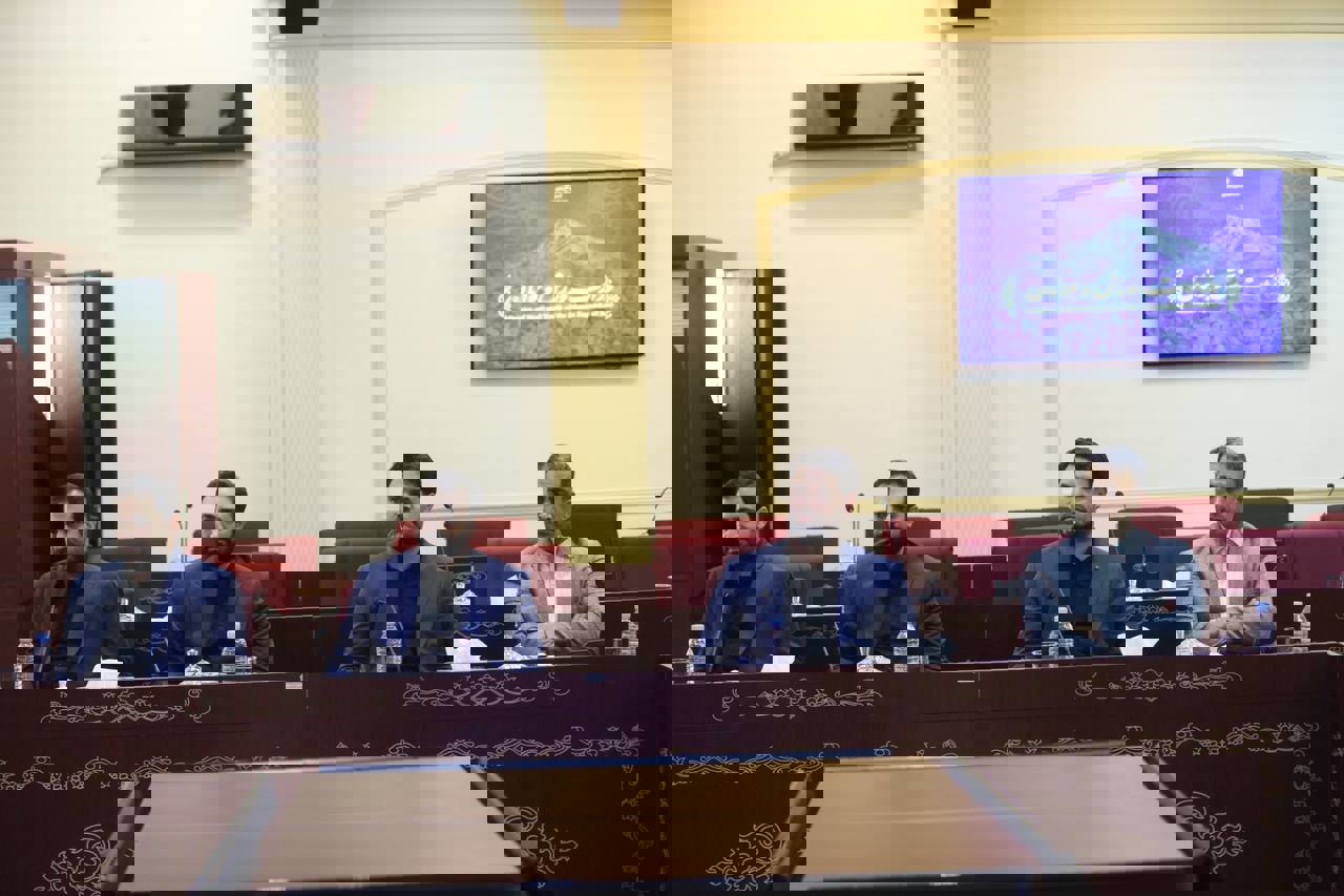 1904055