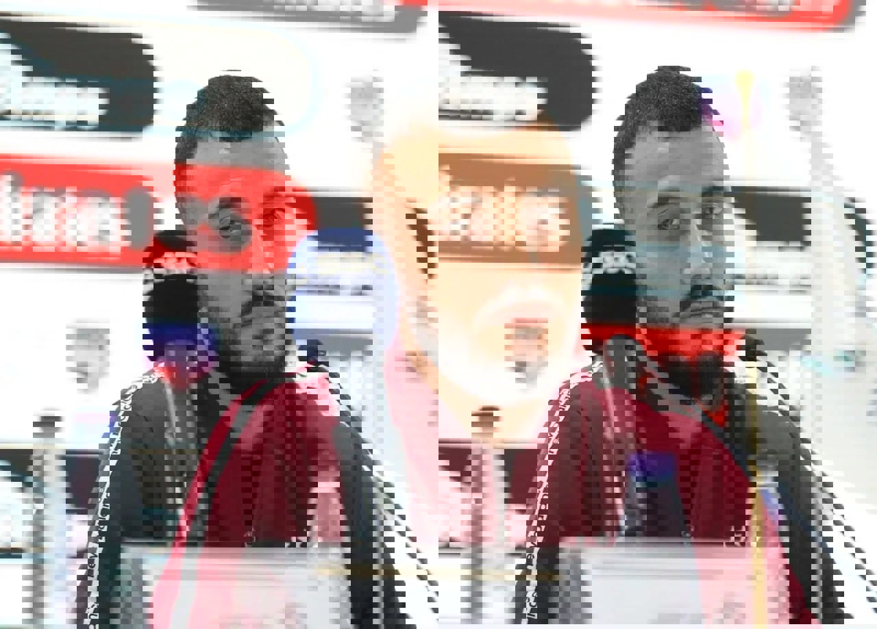 1904193