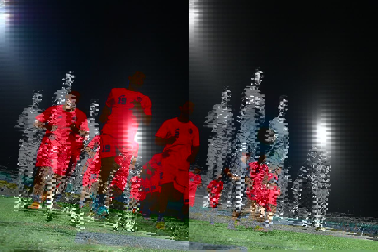 1904165