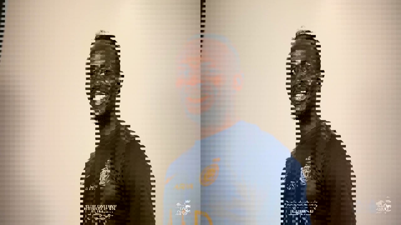 1904217
