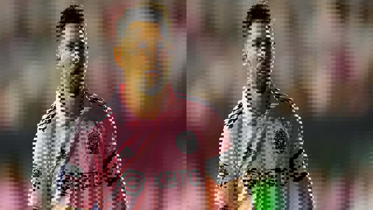 1904170