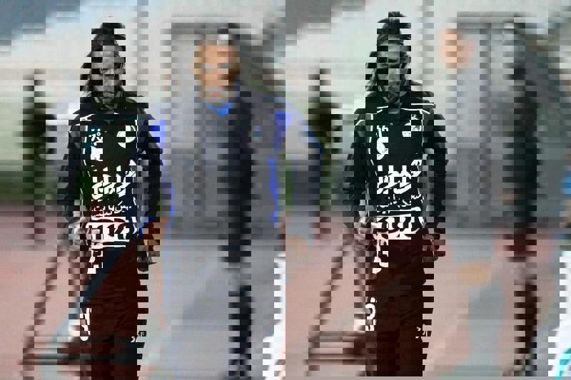 1904602