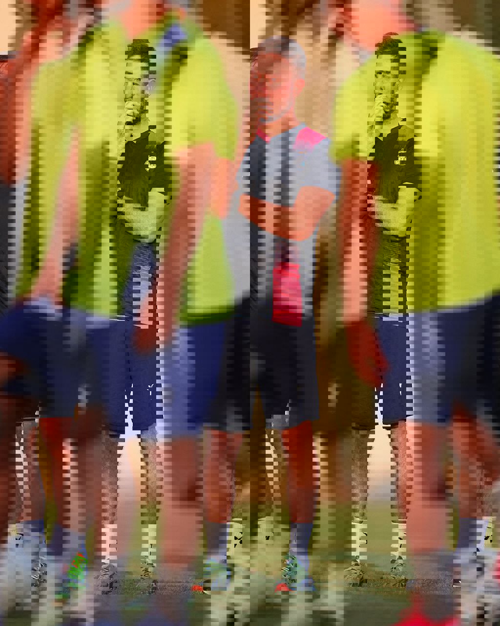 1904651