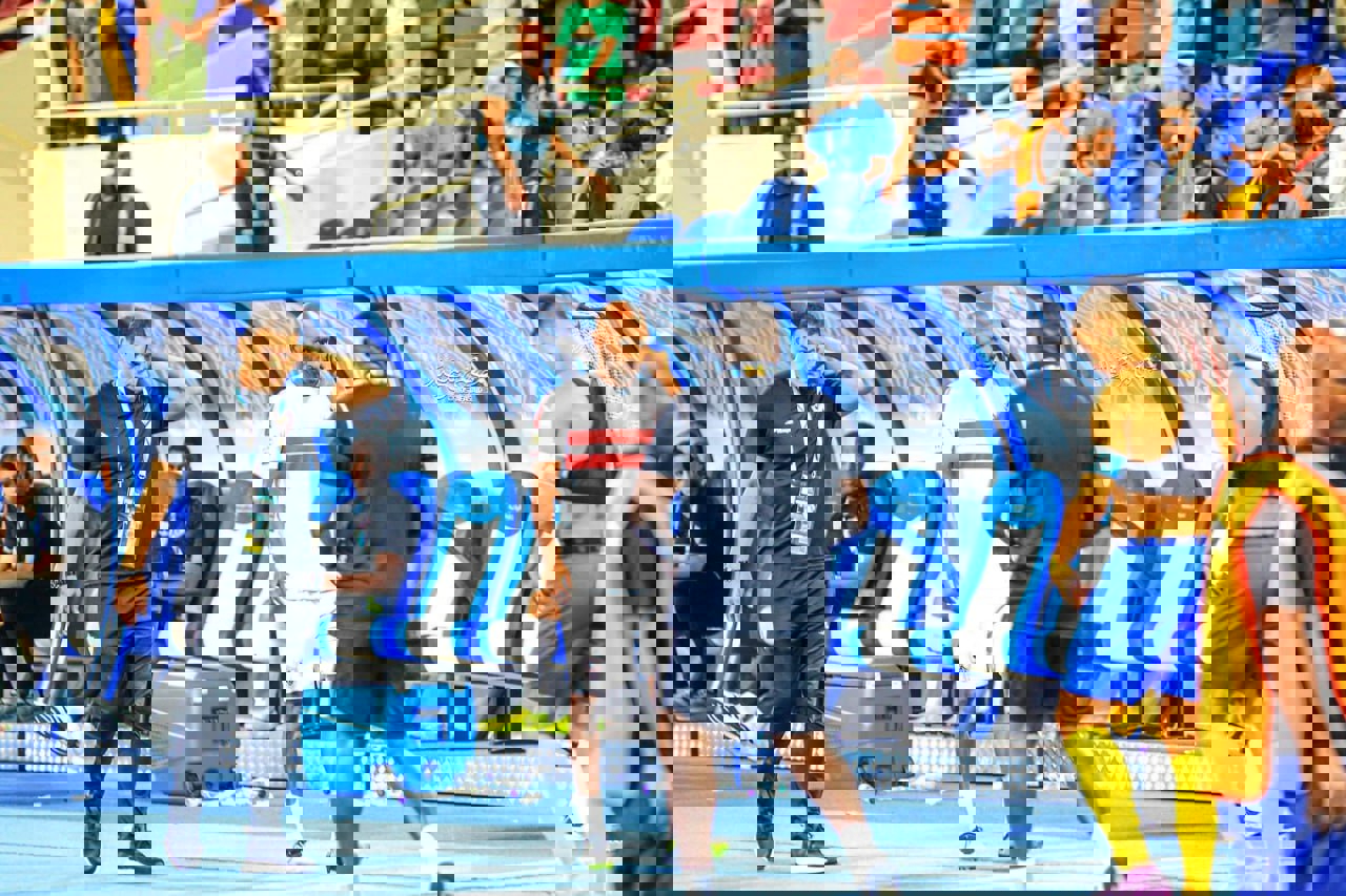 1905004