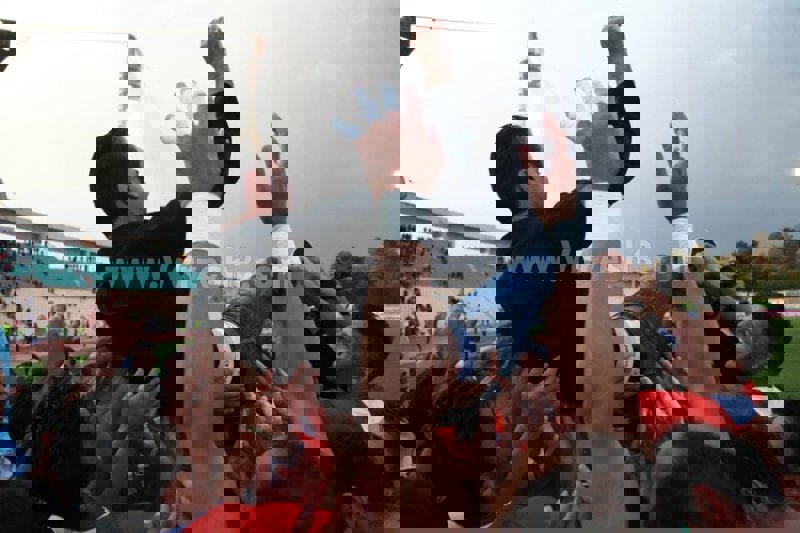 1904630