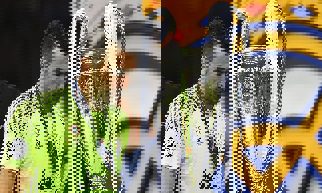 1904820