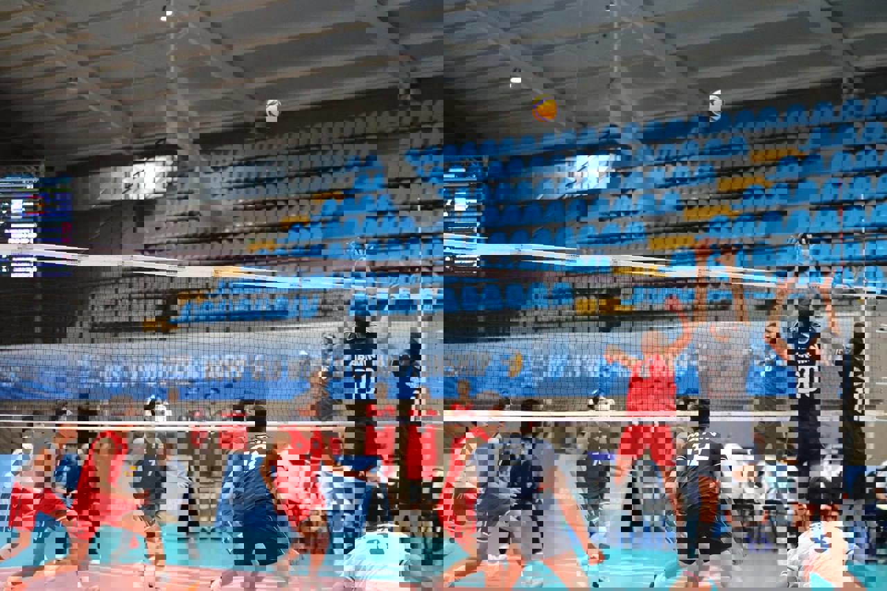 1904961