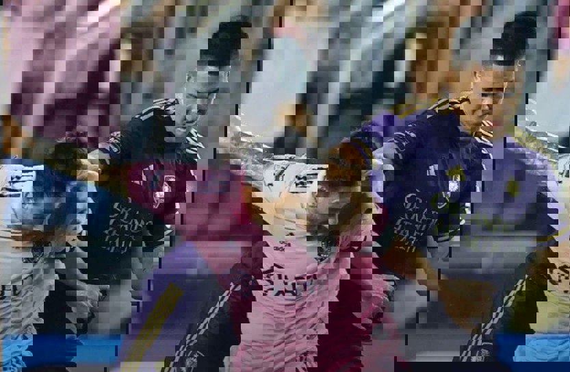1904955