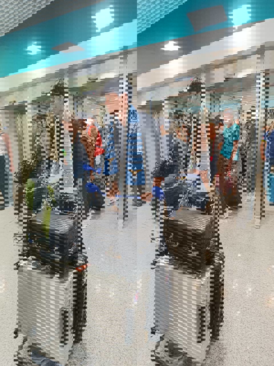 1905088