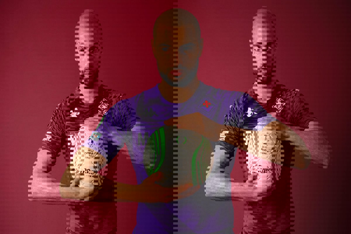 1905177
