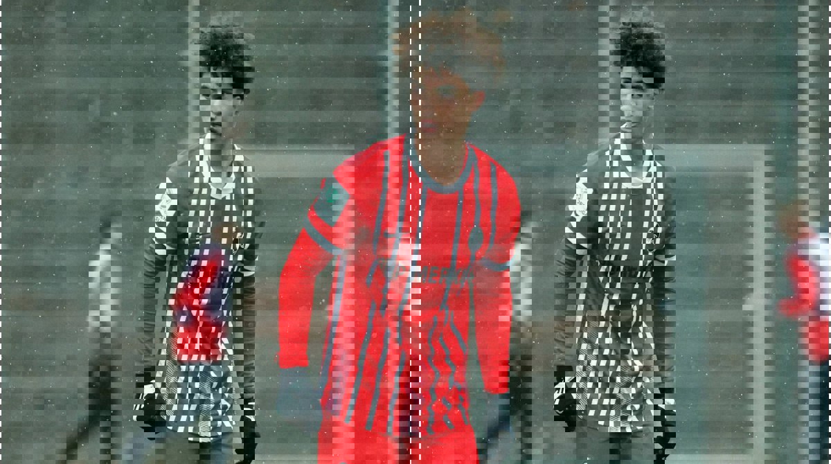 1905229