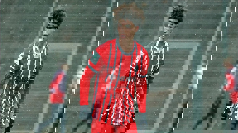 1905229