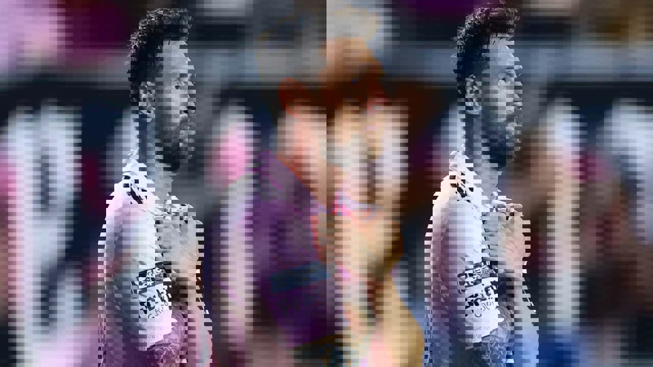 1905244