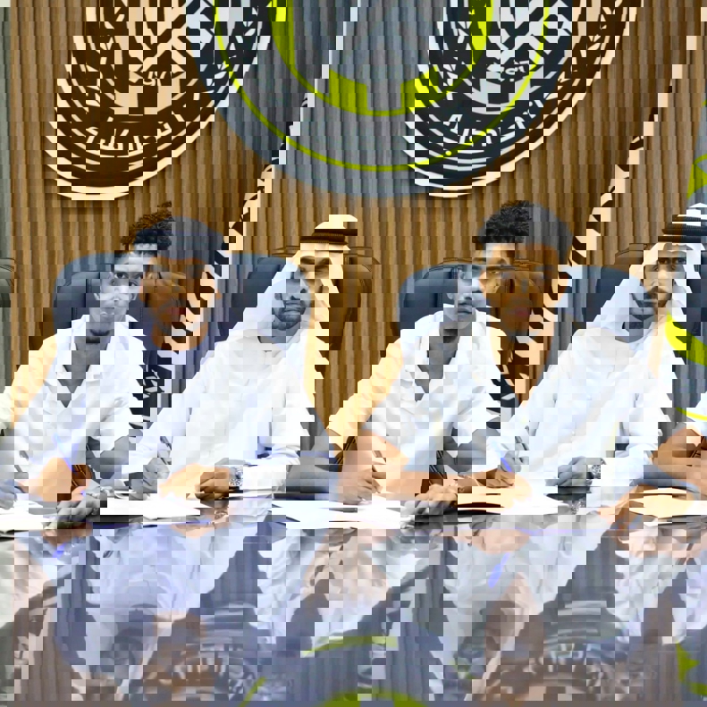 1905288