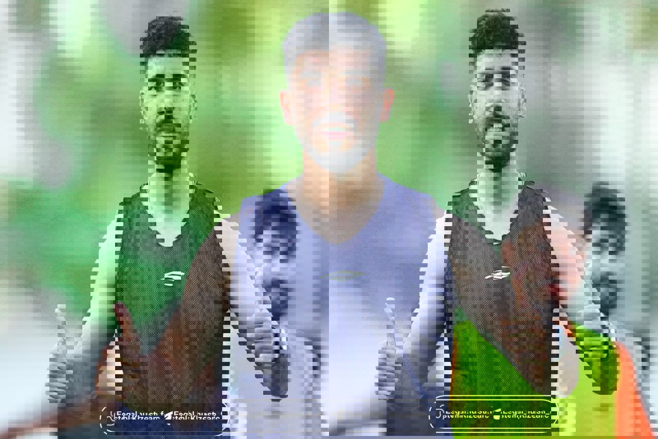 1905571
