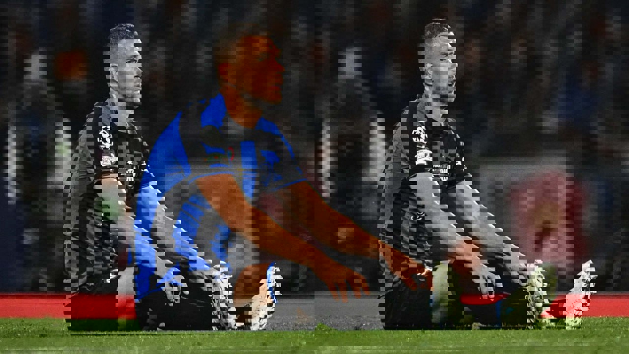 1905687