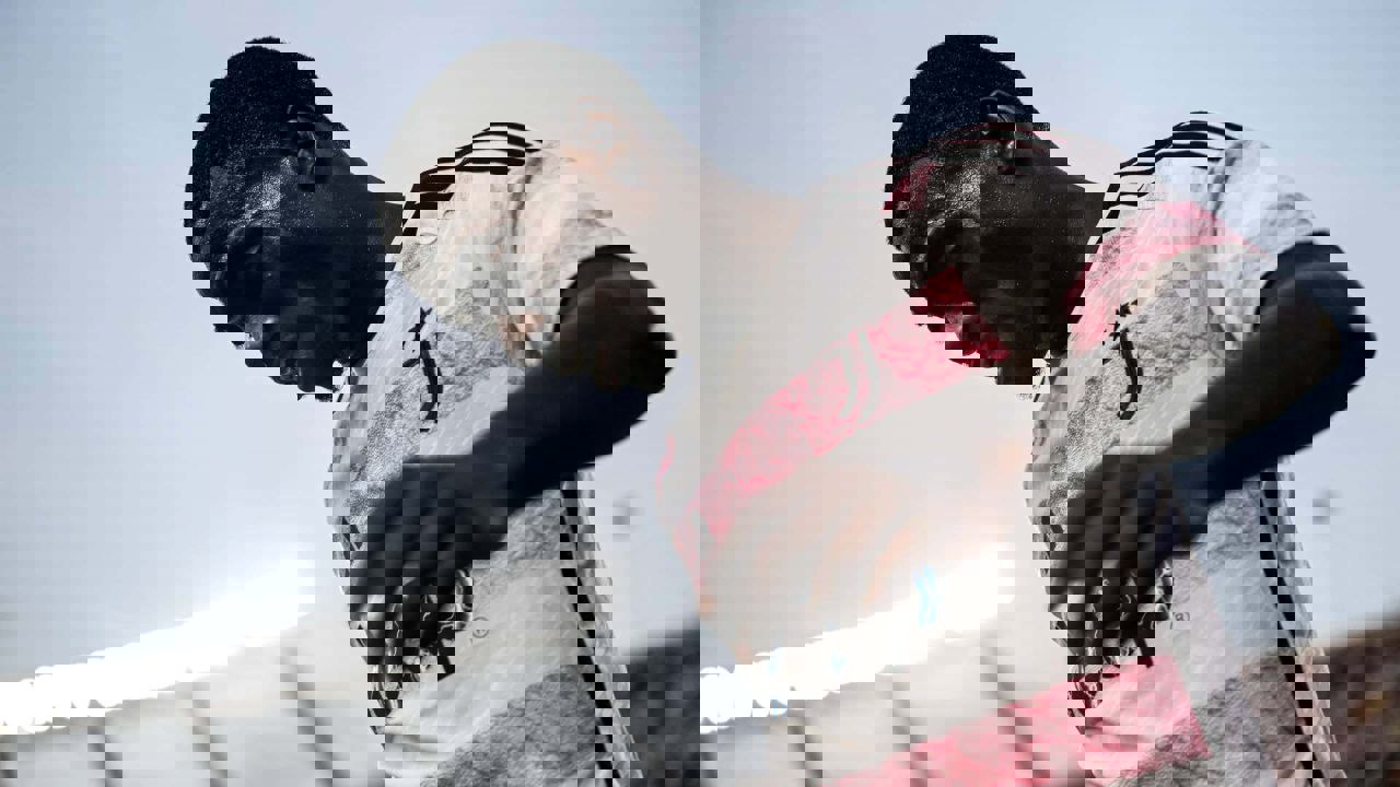 1905719