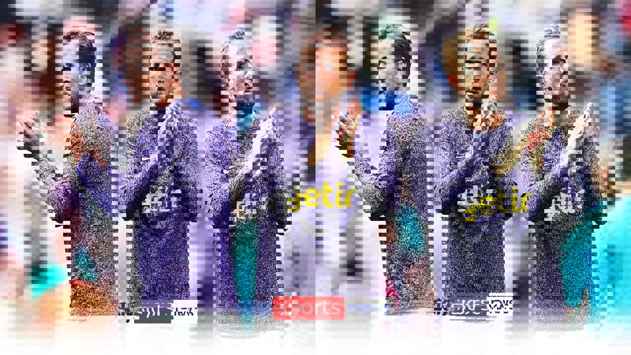 1906137