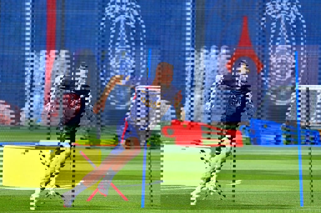 1905755
