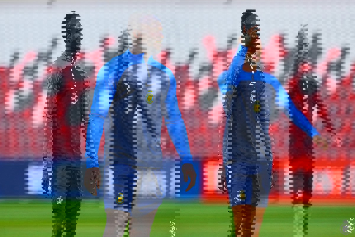 1905970