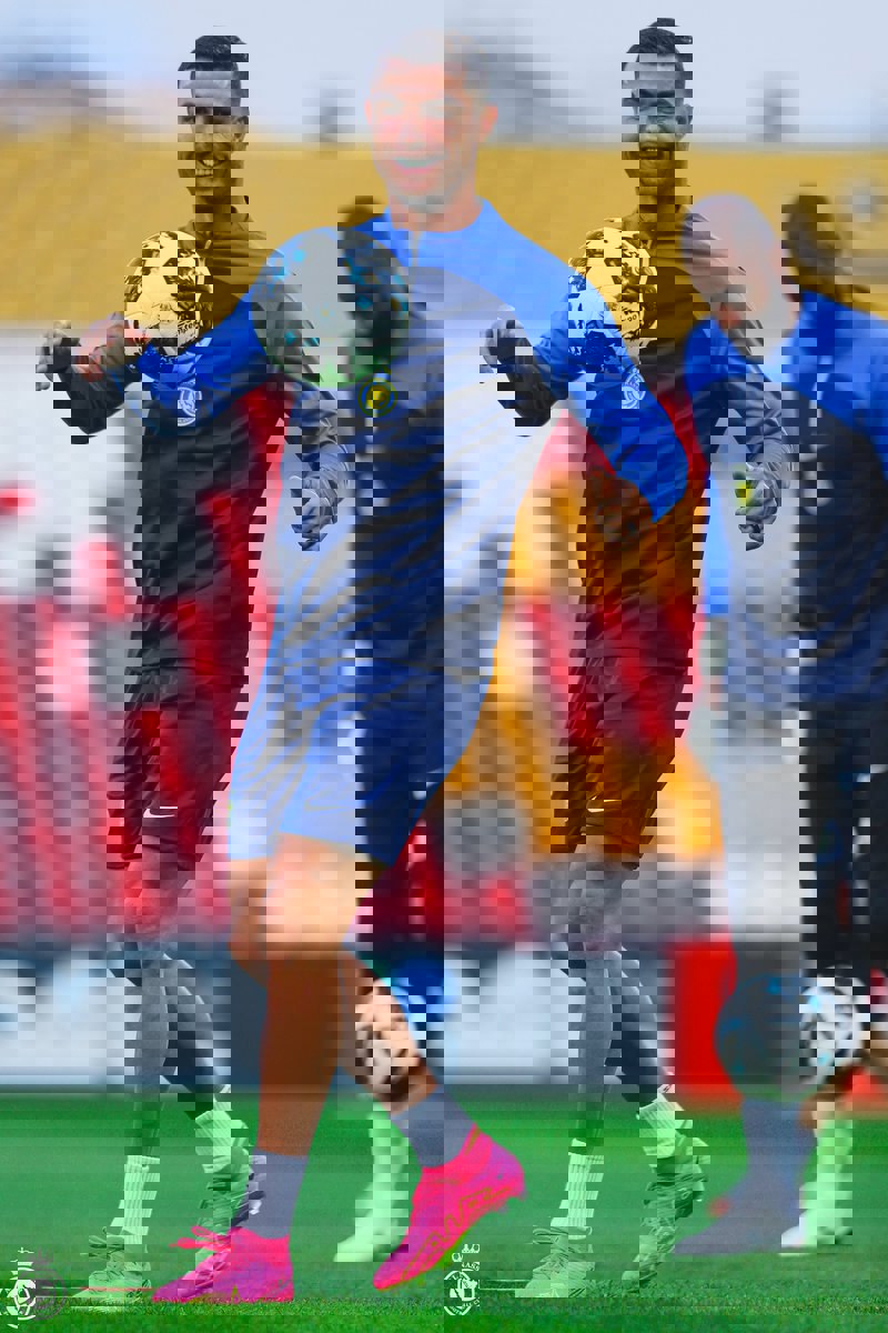 1905969