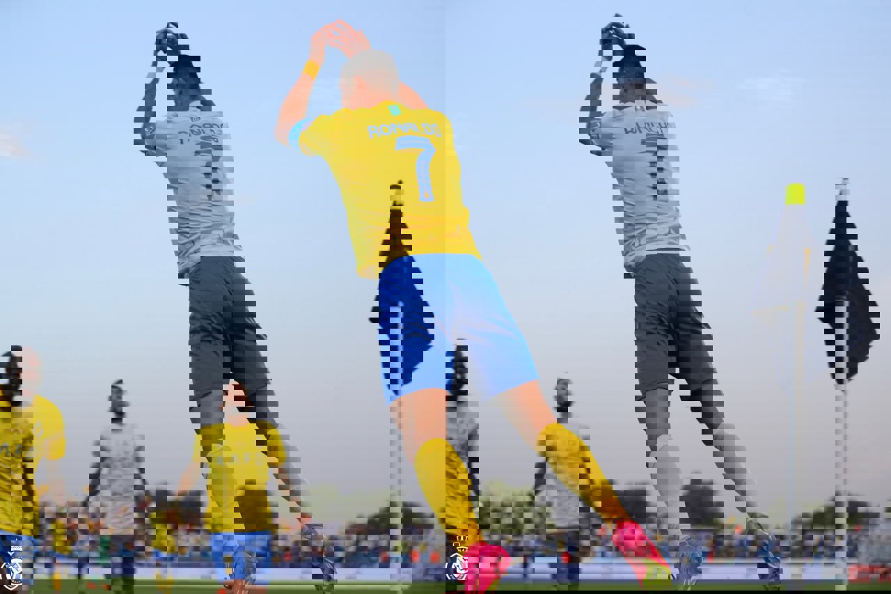 1906067
