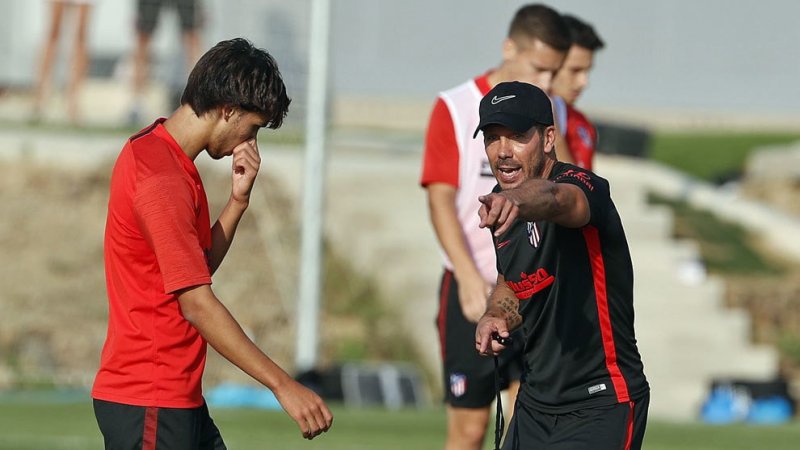 سیاست فلیکس: مذاکره با بارسا، پیشنهاد الهلال در آب نمک!/ ستاره جنجالی لالیگا را فقط عربستانیها میخواهند!