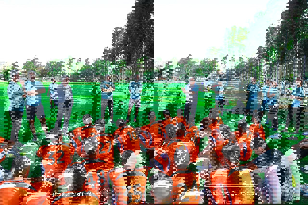 1906152