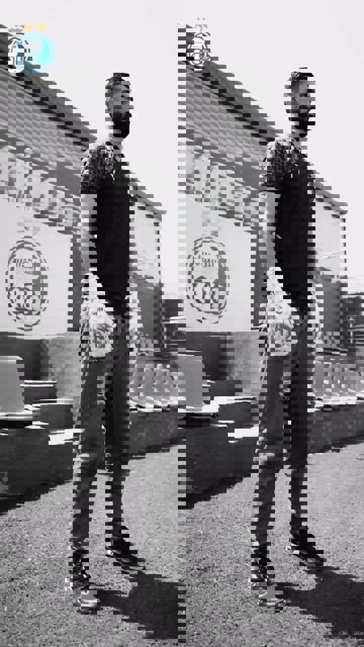 1906178