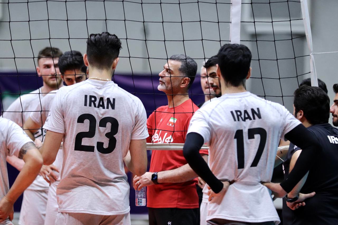 در روز فوق‌العاده ارومیه؛/ ایران 3-0 هنگ‌کنگ: شروع دلچسب راه قهرمانی 2