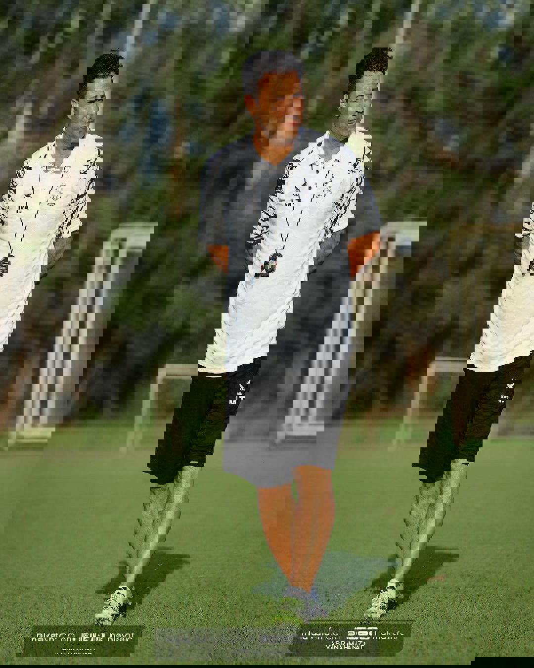1906412