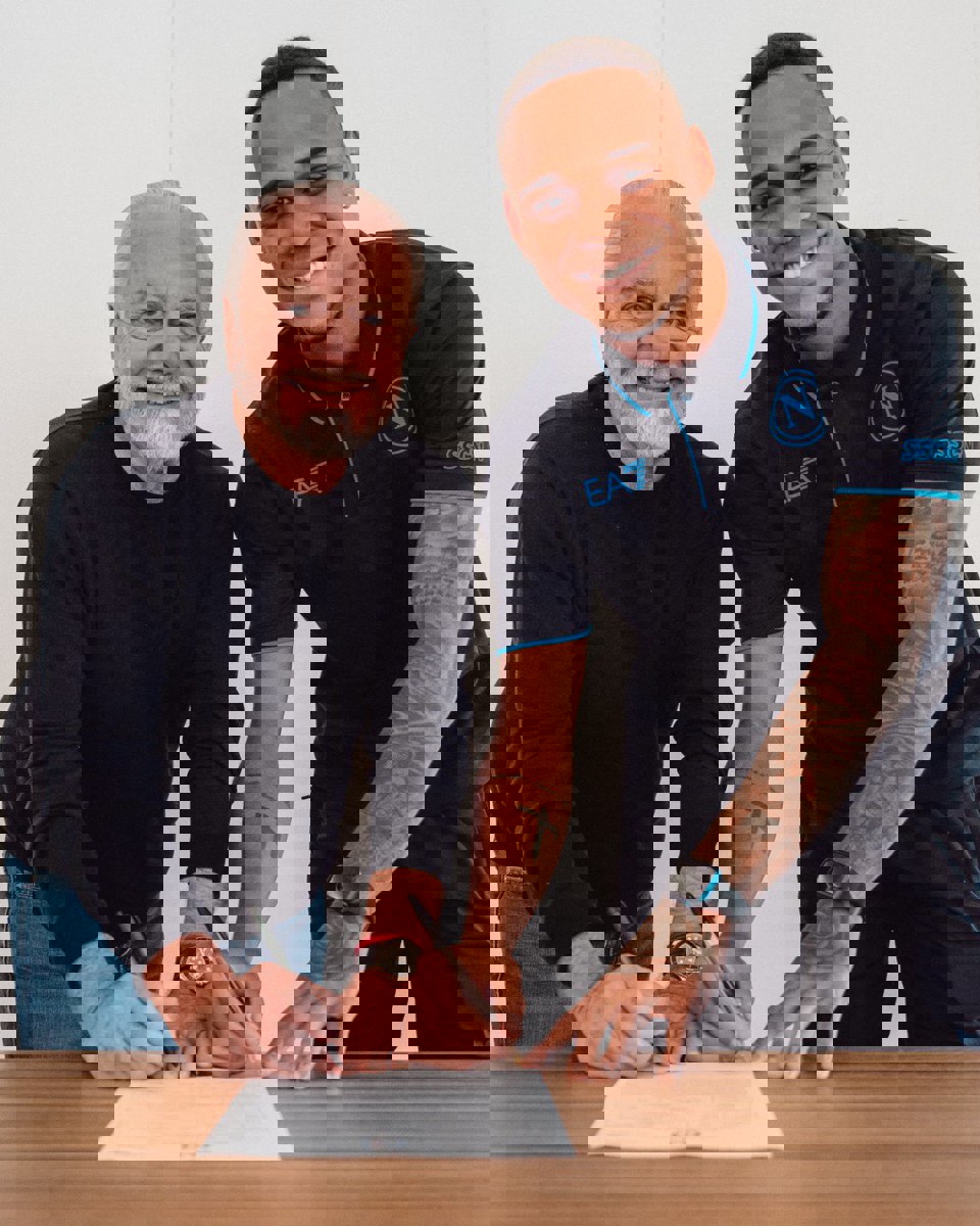 1906424