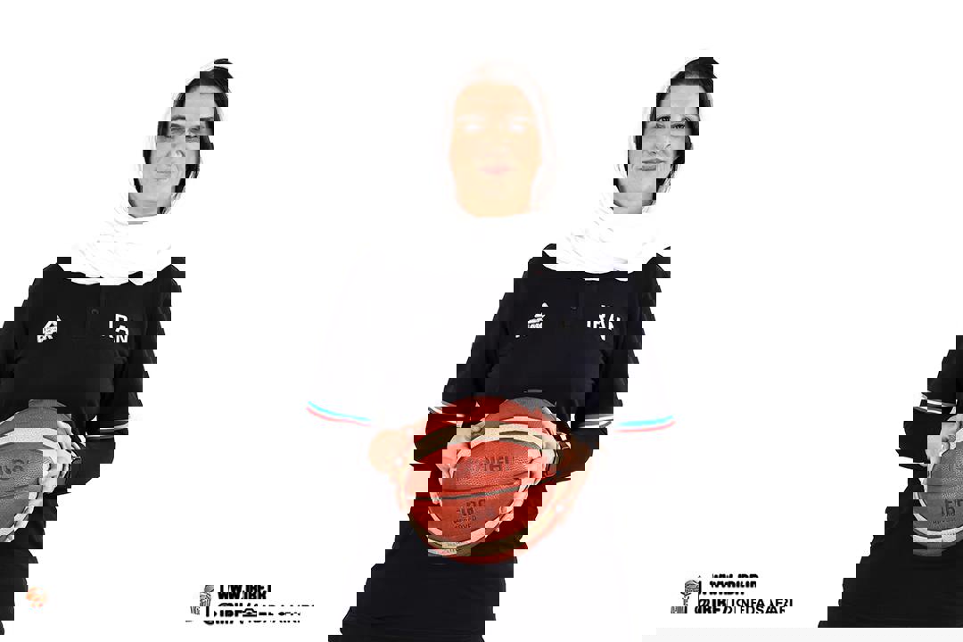1906334