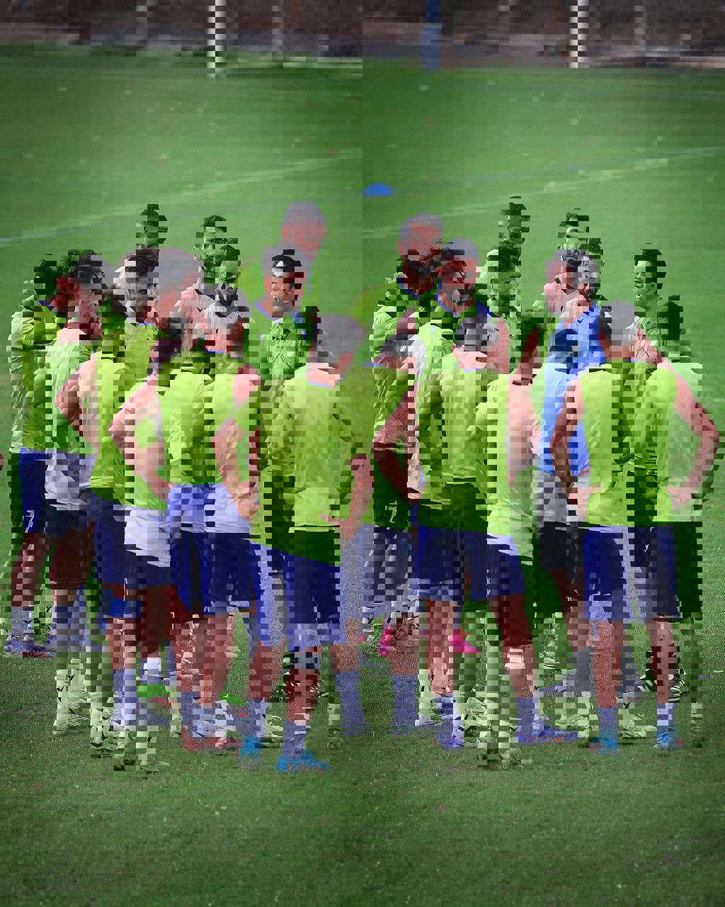 1906530