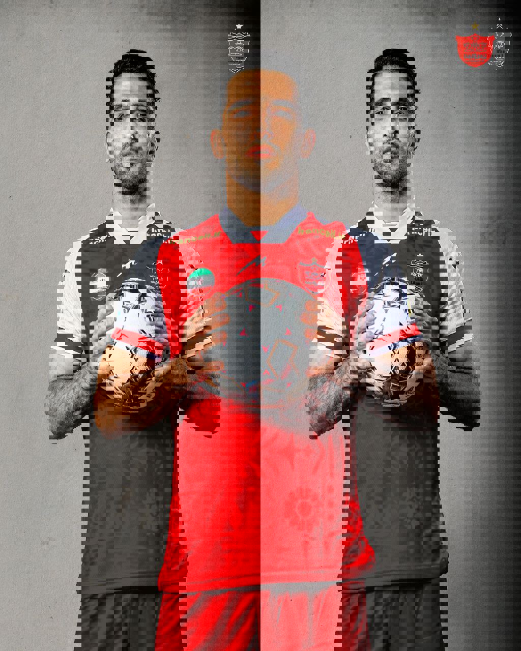 1906467