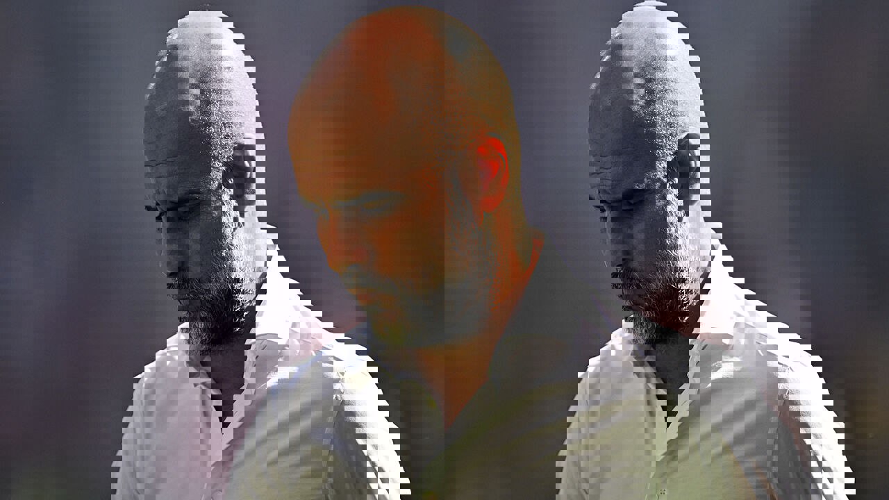 1906458
